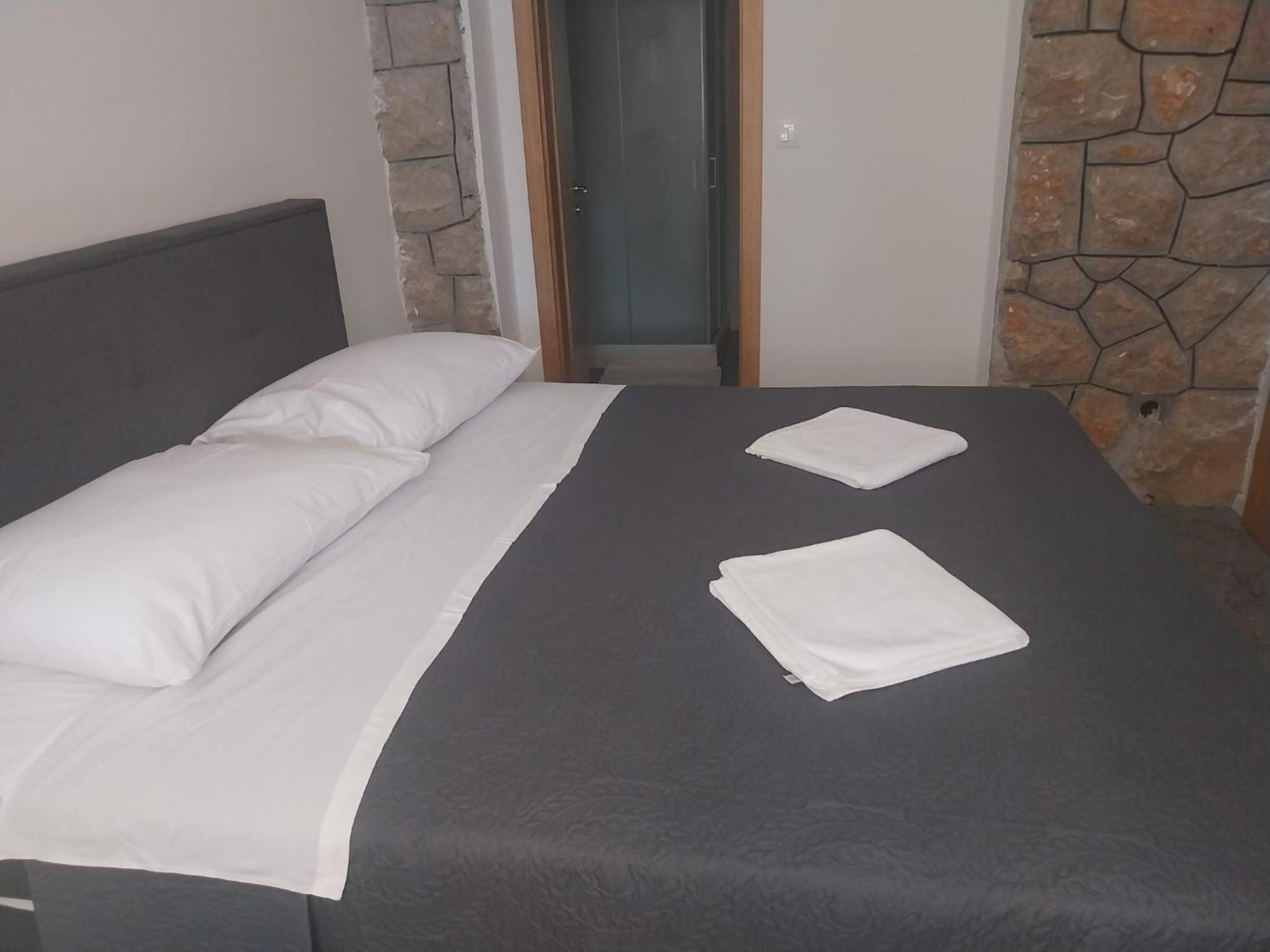Apartmani I Sobe Grga Starigrad Paklenica Ngoại thất bức ảnh