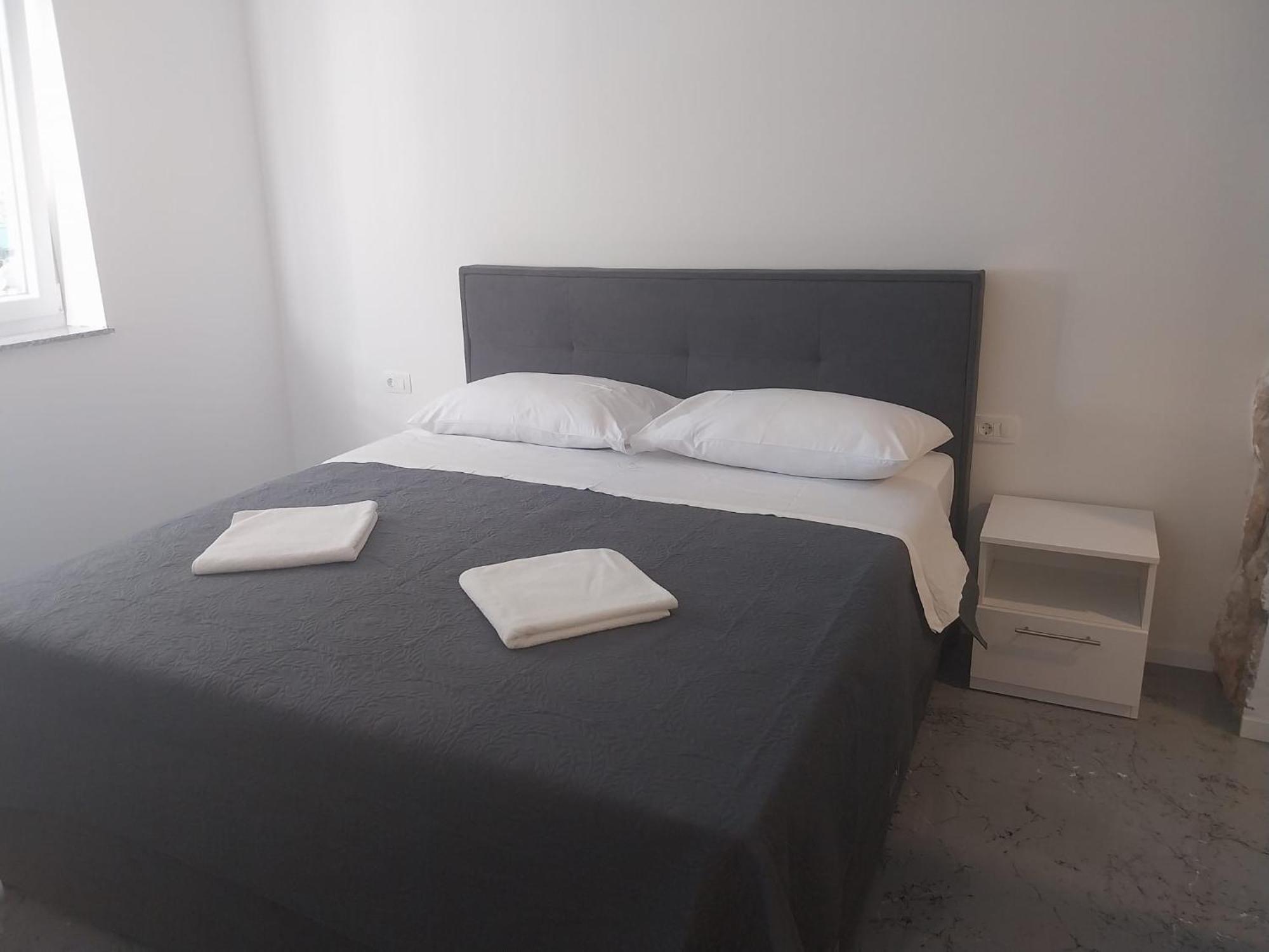 Apartmani I Sobe Grga Starigrad Paklenica Ngoại thất bức ảnh