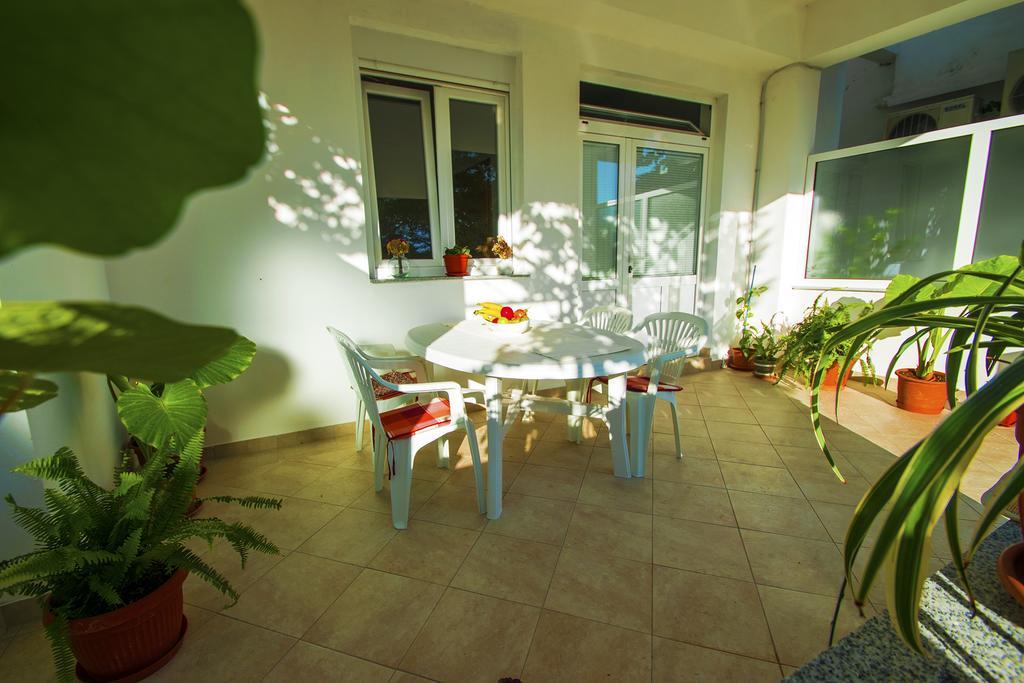 Apartmani I Sobe Grga Starigrad Paklenica Ngoại thất bức ảnh